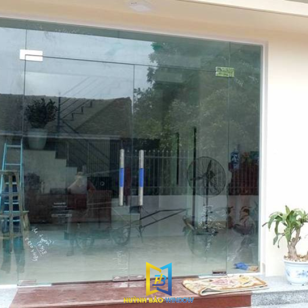Kính Cường Lực Cửa 2 Cánh Mẫu 01